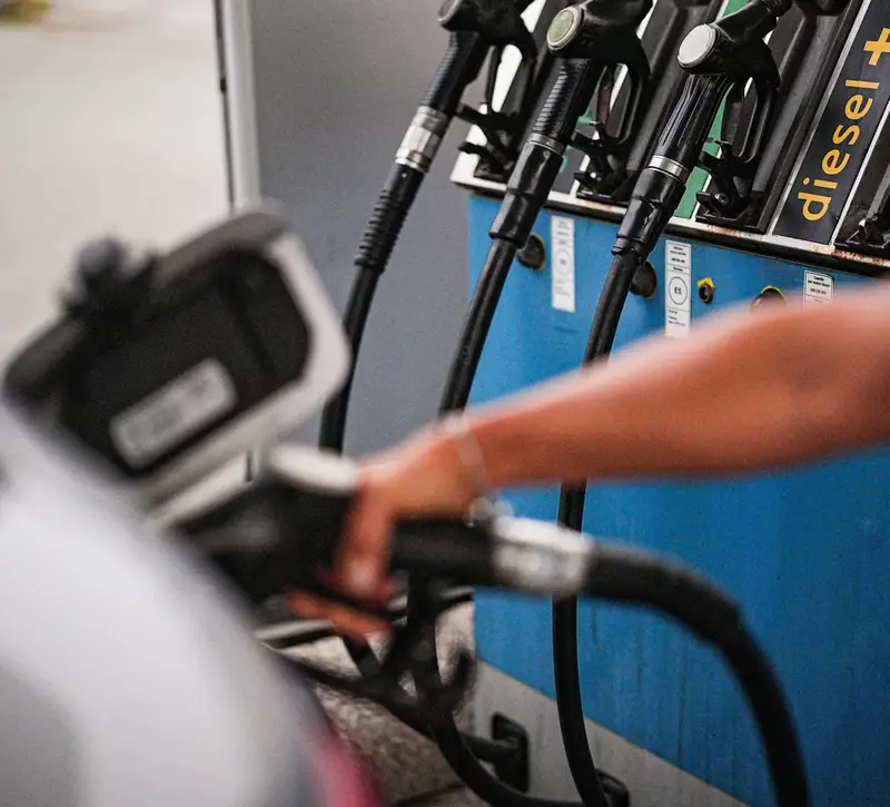 Ντίζελ: Καρφωμένο πάνω από τα €2,10 το λίτρο στην ΕΕ, στα €2,02 στην Κύπρο