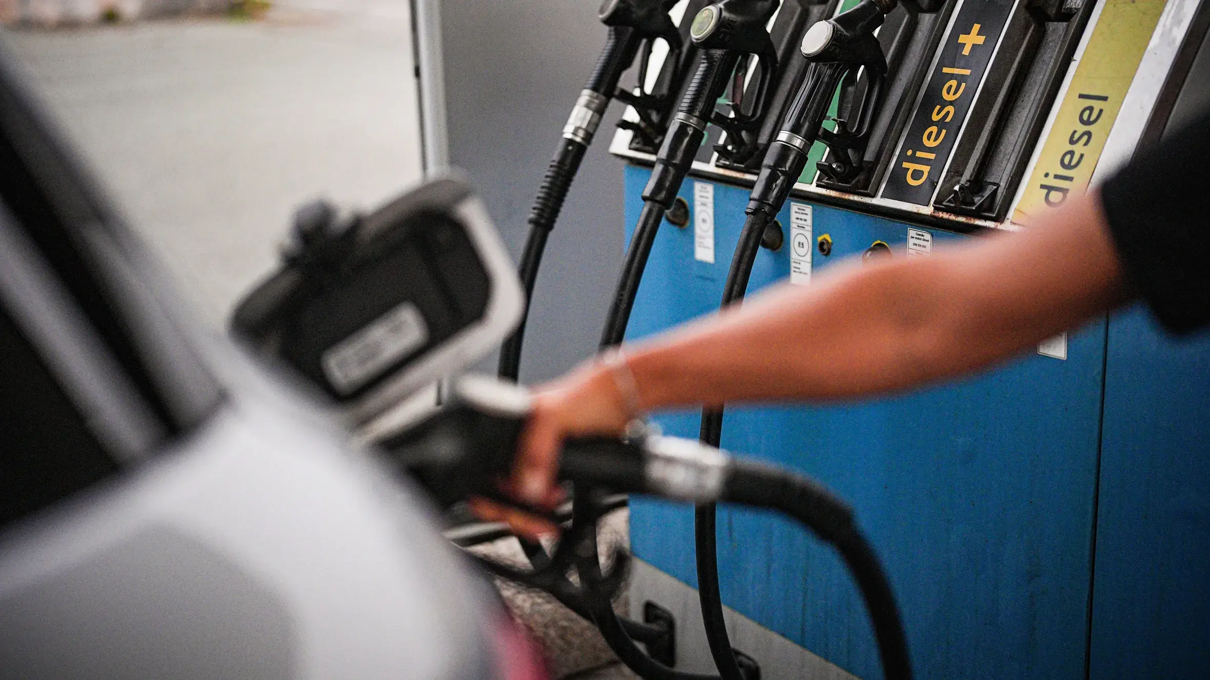 Ντίζελ: Καρφωμένο πάνω από τα €2,10 το λίτρο στην ΕΕ, στα €2,02 στην Κύπρο