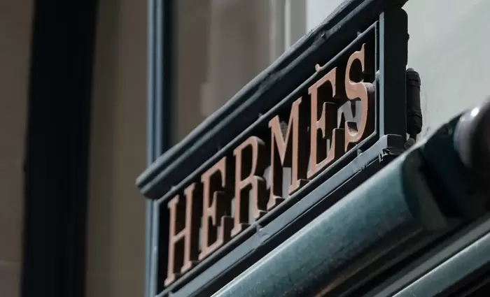 Hermès: Κάτω από τον πήχη οι πωλήσεις α’ τριμήνου – Ποια καταστήματα επηρεάστηκαν