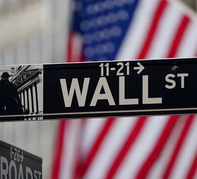 Wall Street: Οριακές μεταβολές με τον S&P 500 να πλησιάζει σε ιστορικό υψηλό