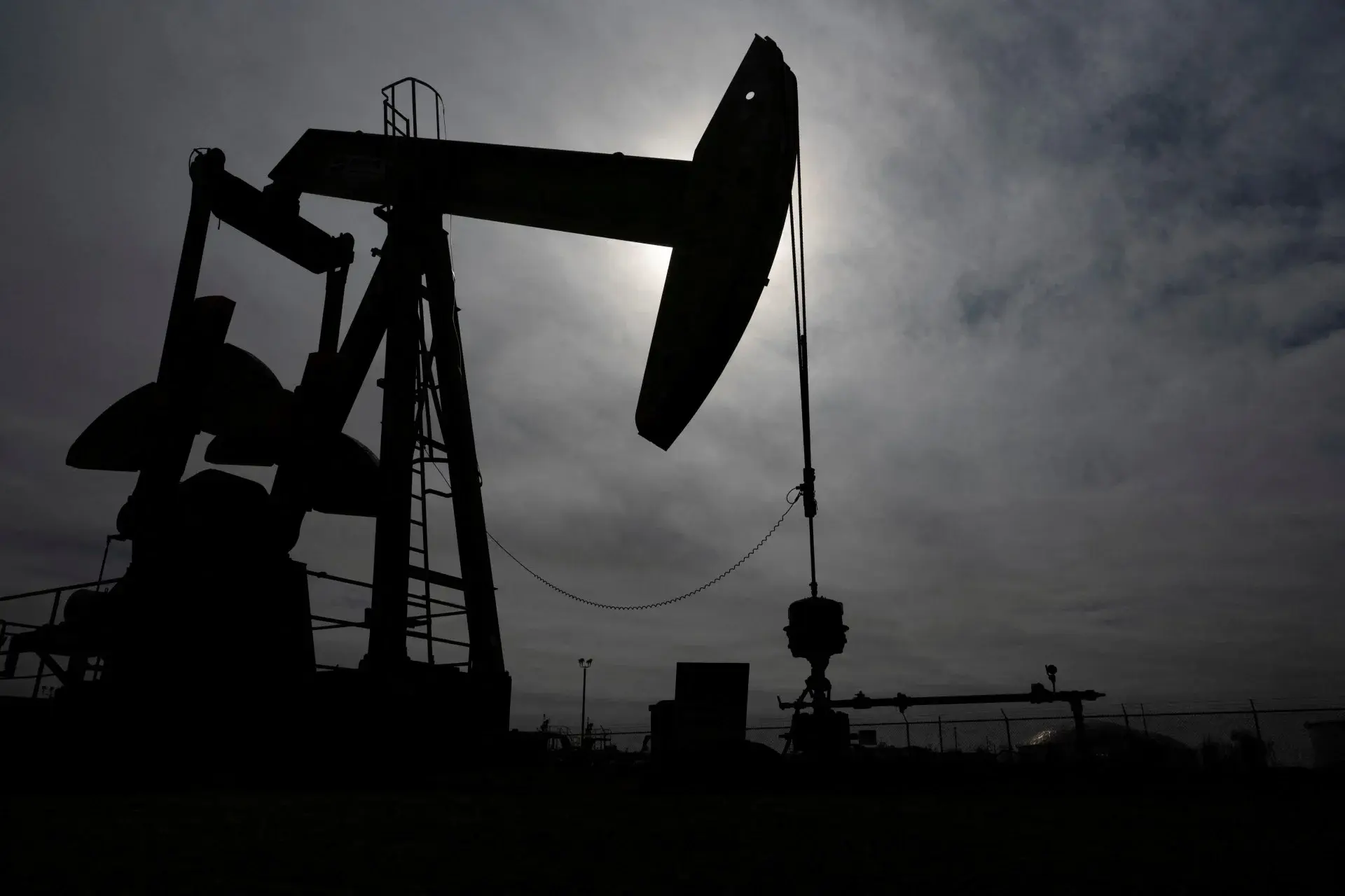 Πετρέλαιο: Στα $86 το brent - Ο εφιάλτης της ενεργειακής κρίσης επιμένει