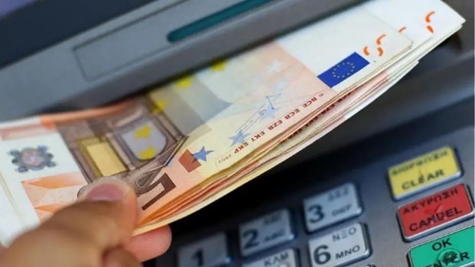 Μπήκαν τα λεφτά στους λογαριασμούς για Ειδικό Σχέδιο και Ανεργιακό