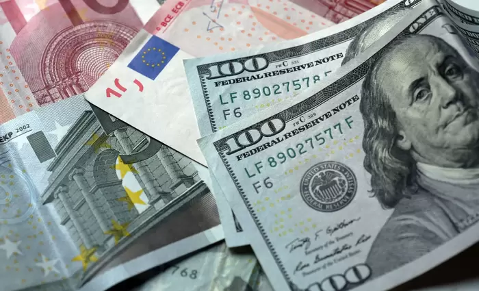 Ευρώ: Μια ανάσα για να ανατρέψει το σερί των πέντε εβδομάδων με απώλειες