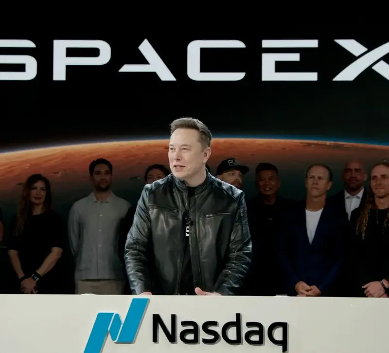 SpaceX: Άλμα 11% για τη μετοχή στις προσυνεδριακές συναλλαγές μετά την ιστορική IPO