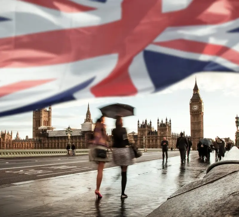 Social media: Έκκληση Στάρμερ σε Meta, TikTok και Google για προστασία παιδιών – Στο τραπέζι περιορισμοί και απαγορεύσεις κάτω των 16