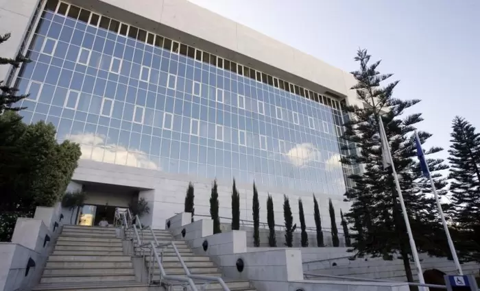 Στα €830 εκατ. οι μη εξυπηρετούμενες χορηγήσεις τον Απρίλιο
