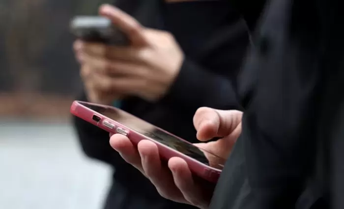 Φρένο στα social media για τους κάτω των 15 - Ενέκρινε Σχέδιο Δράσης το Υπουργικό