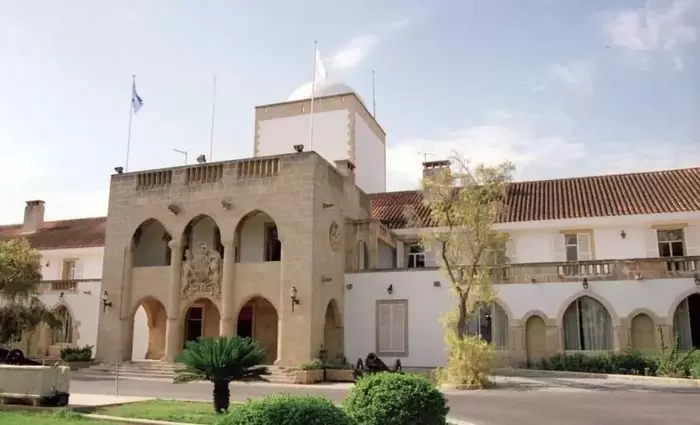 Αφθώδης πυρετός και αυξήσεις τιμών στο επίκεντρο του Υπουργικού σήμερα