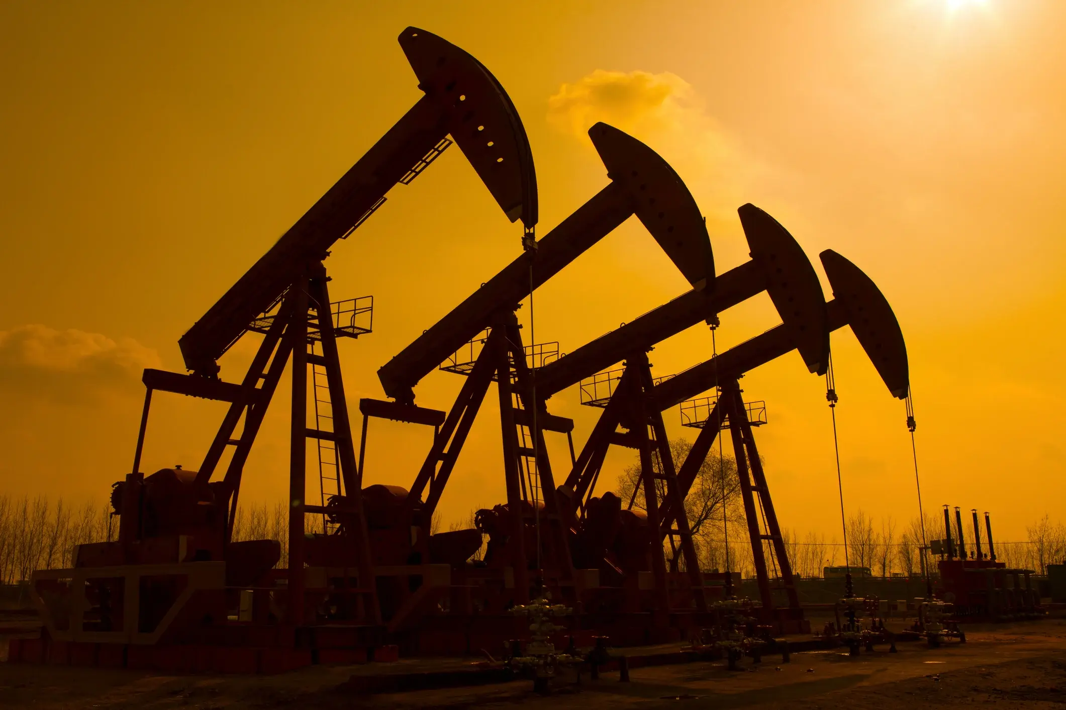 Πετρέλαιο: Προς τα 89 δολάρια και πάλι το Brent – Νέες επιθέσεις στα Στενά του Ορμούζ και ένταση στον Λίβανο