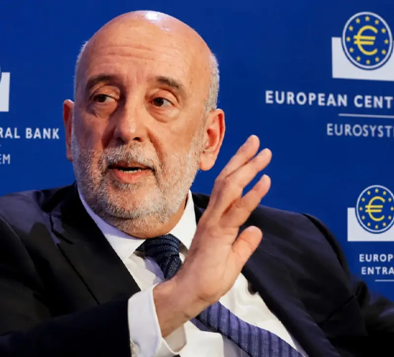 ΕΚΤ: Ο Μακλούφ δεν αποκλείει αύξηση επιτοκίων τον Οκτώβριο