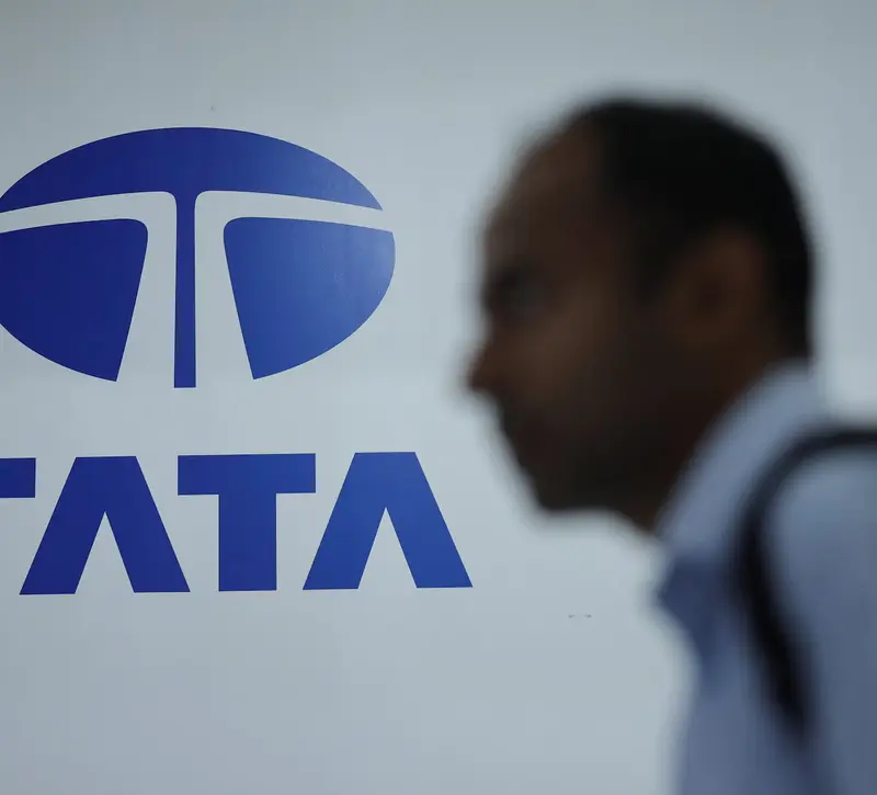 Η Tata με τη βία στο χρηματιστήριο