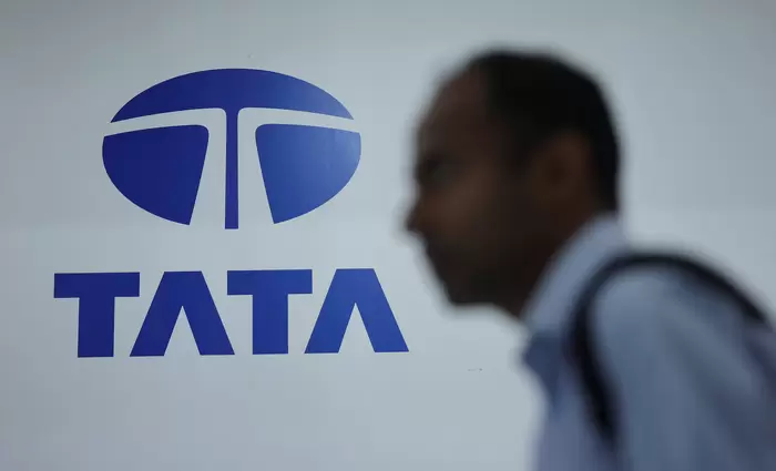 Η Tata με τη βία στο χρηματιστήριο