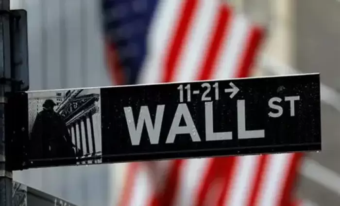 Ανακάμπτει η Wall Street, με στηρίξεις από πετρέλαιο