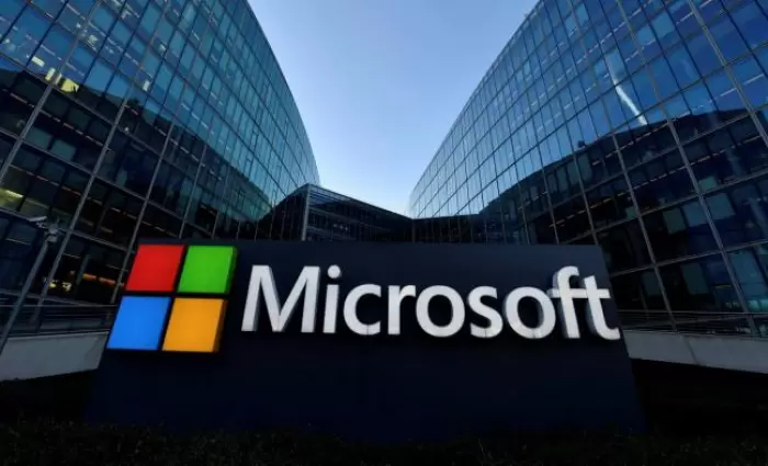 Microsoft: Η αθέατη πλευρά της κούρσας για την AI – Τα chips που δεν «βγαίνουν»