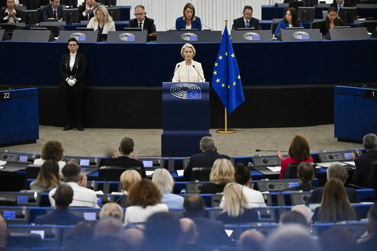 Politico: Η Φον ντερ Λάιεν έκανε διάγνωση της ενεργειακής «ασθένειας» της Ευρώπης χωρίς να δώσει τη θεραπεία