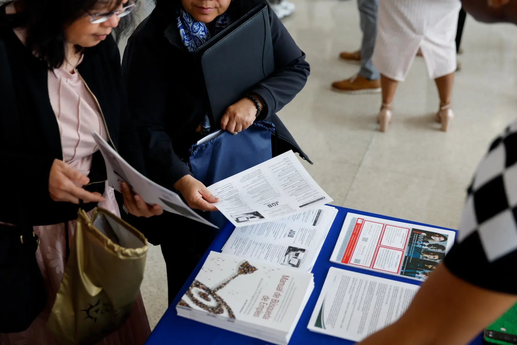 ΗΠΑ: Μικρή υποχώρηση των αιτήσεων για επίδομα ανεργίας – Ανθεκτική η αγορά εργασίας