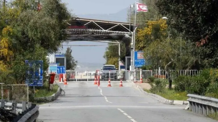 Συνεχίζονται οι παραβάσεις στα οδοφράγματα παρά τους αυξημένους ελέγχους λόγω αφθώδους