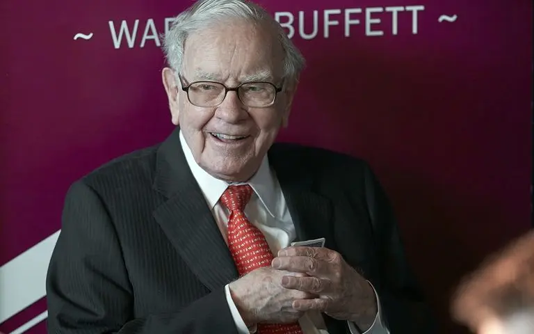 Warren Buffett: Τι αποκάλυψε στο CNBC για τη σχέση του με την Alphabet της Google