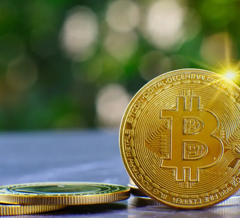 Βυθίστηκε κάτω από τα $70.000 το Bitcoin