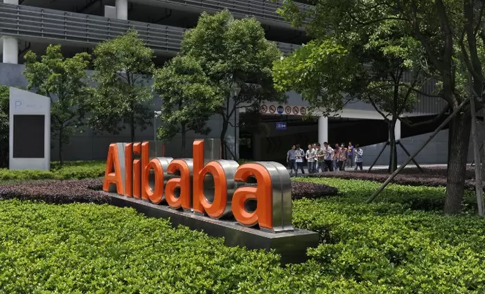 Alibaba: Βουτιά 67% στα κέρδη – Επενδύσεις $53 δισ. σε AI και cloud για να ξεπεράσει την κρίση
