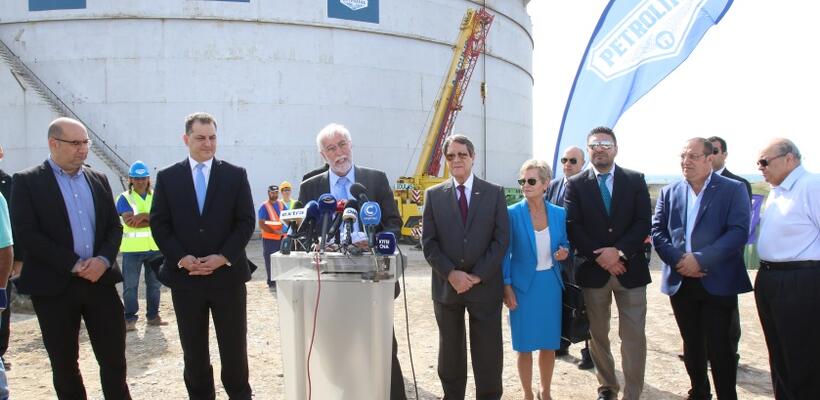 Άρχισε στη Λάρνακα η κατεδάφιση της μεγαλύτερης δεξαμενής καυσίμων