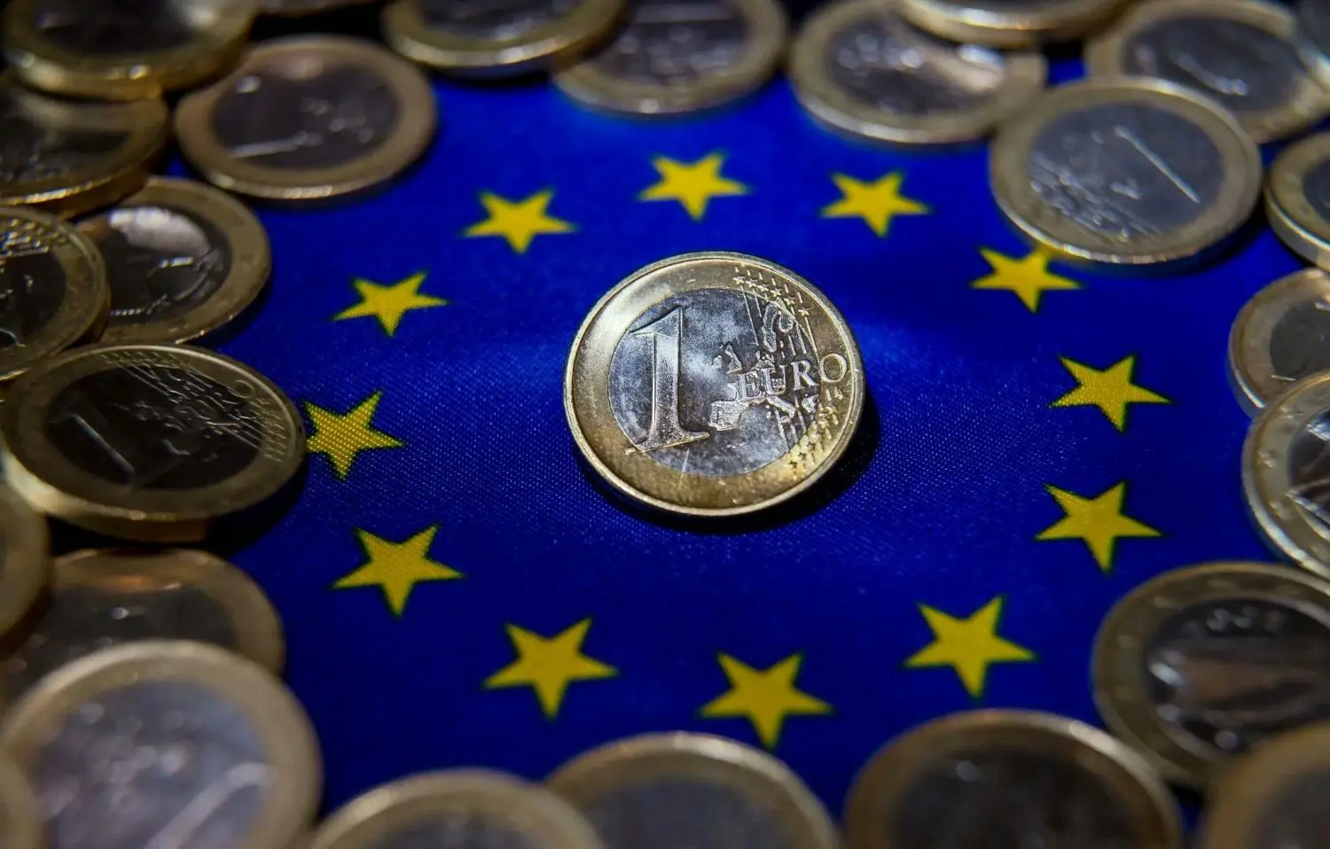 Άνοδος για τους ευρωπαϊκούς δείκτες οικονομικού κλίματος
