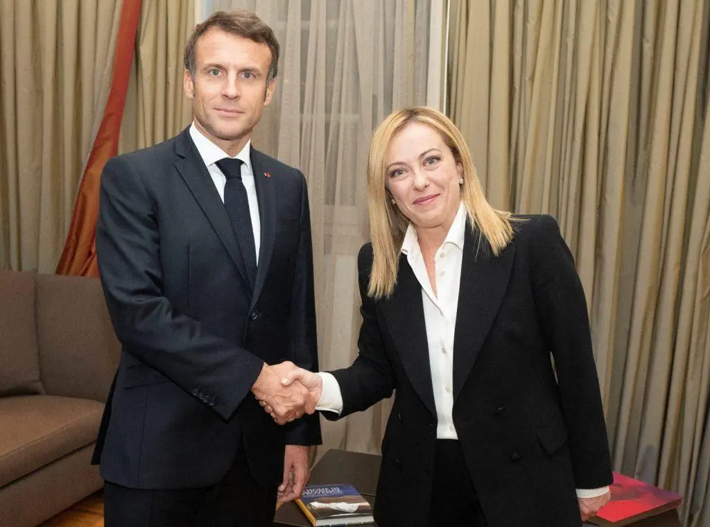 Γαλλία: Παίρνει τη θέση της Ιταλίας στη δημοσιονομική κρίση της Ευρώπης