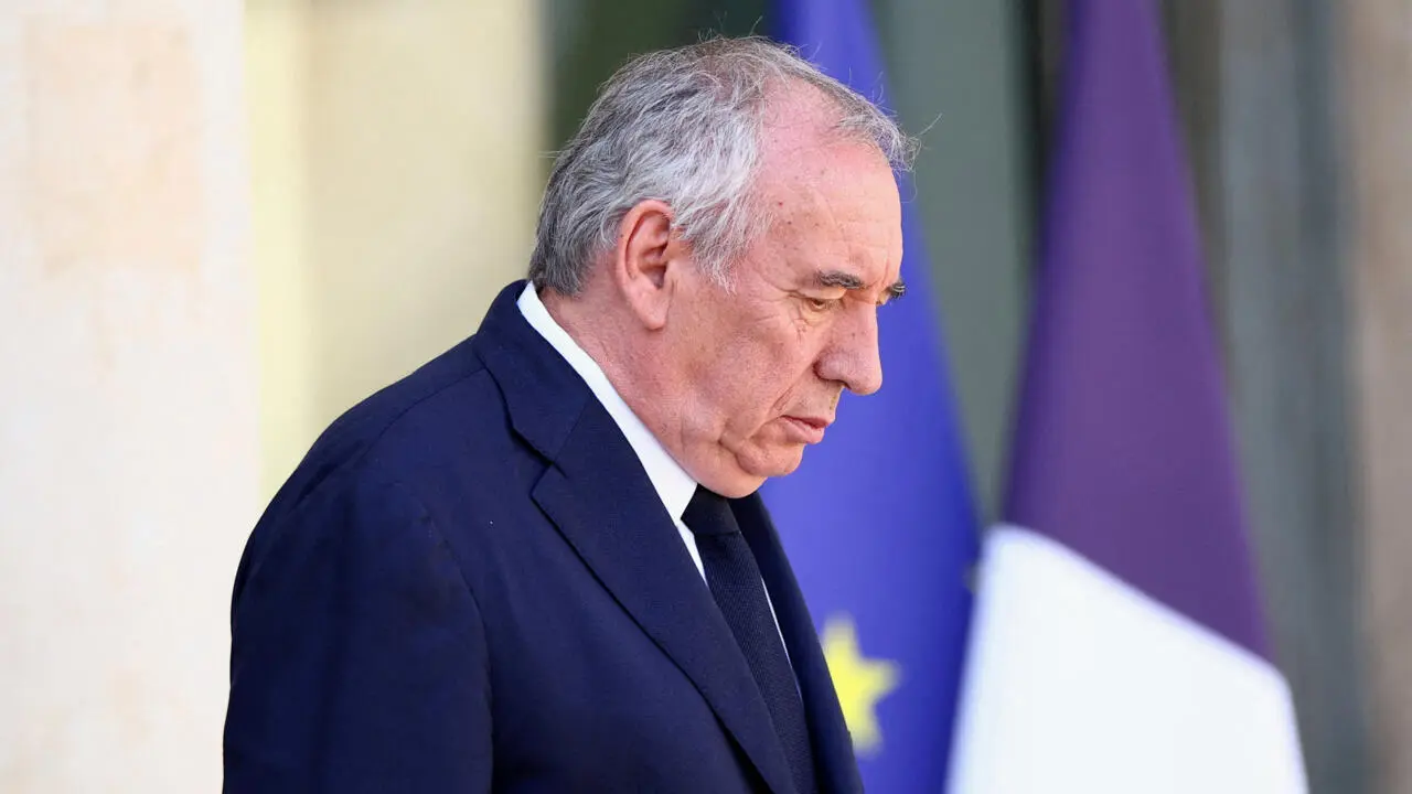 Γαλλία: Είναι η νέα Ιταλία, με μια ακόμη κυβέρνηση στα πρόθυρα της κατάρρευσης;