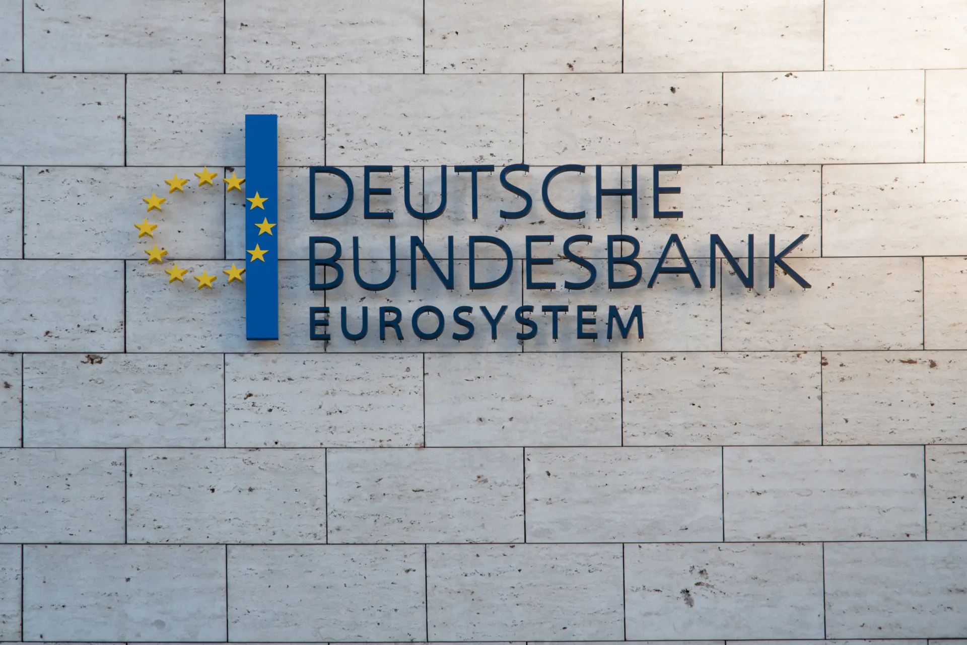 Bundesbank: Στροφή προς την ανάκαμψη για τη γερμανική οικονομία – Χωρίς δευτερογενείς επιπτώσεις από τον πόλεμο στο Ιράν