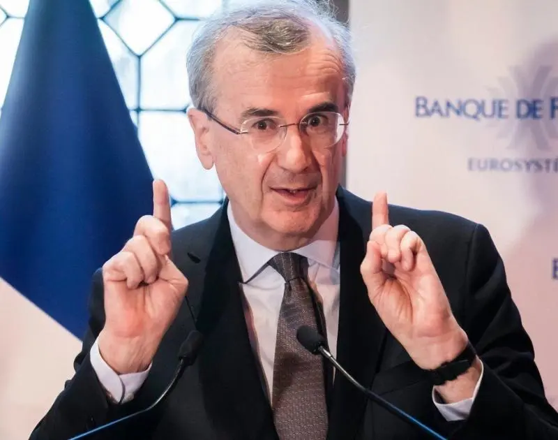 Βιλερουά ντε Γκαλό: Η Ευρωπαϊκή Κεντρική Τράπεζα δεν προβλέπει «ύφεση» στην ευρωζώνη