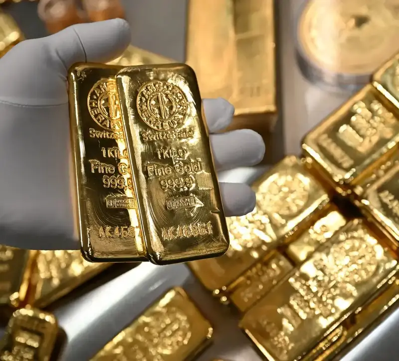 Κάτω από τα 4.800 δολάρια ο χρυσός εν μέσω αβεβαιότητας για Ιράν και επιτόκια