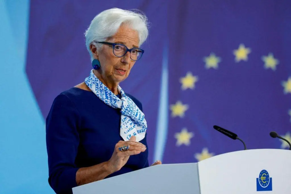ΕΚΤ: Τα σενάρια για τα επιτόκια και η κρίσιμη συνεδρίαση της 30ής Απριλίου