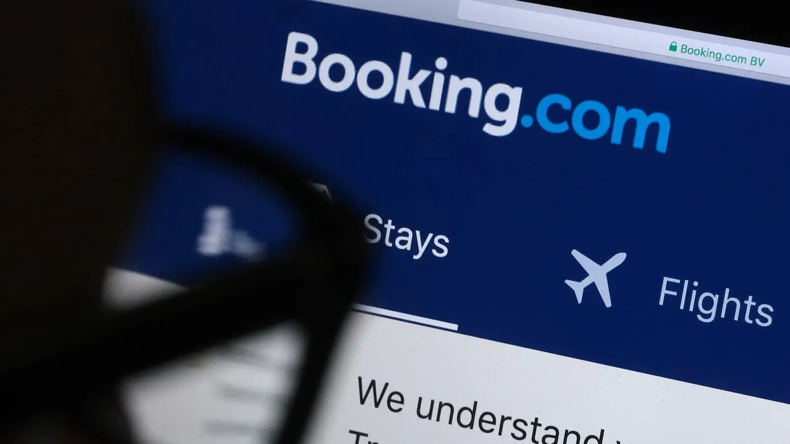 Booking.com: Έρευνα της Κομισιόν για ψεύτικες καταχωρίσεις και απάτες