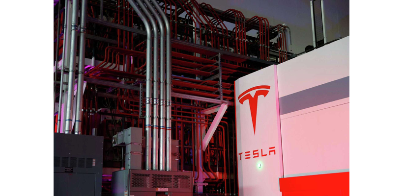 Tesla: Κέρδη πάνω από τις προβλέψεις και έσοδα 28 δισ. δολαρίων – Πτώση 3% στις πωλήσεις αυτοκινήτων
