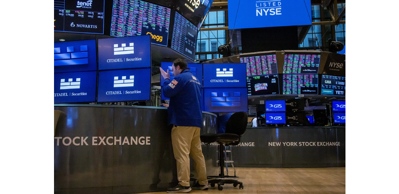 Wall Street: «Ανάσα» ανόδου από την παράταση της εκεχειρίας και τα ισχυρά εταιρικά αποτελέσματα