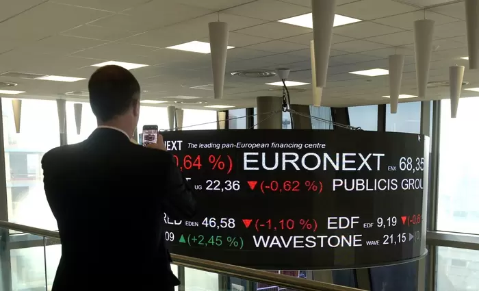 Μικρές μεταβολές στις ευρωαγορές με το βλέμμα στο πετρέλαιο – Ανησυχία για το γαλλικό χρέος, σε υψηλό 6 ετών τα γαλλικά CDS