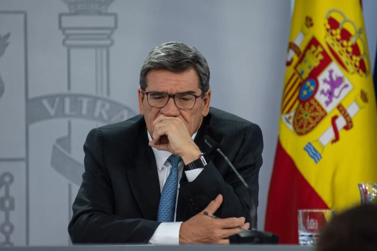 ΕΚΤ: Ο Εσκριβά προειδοποιεί για τον κίνδυνο μεταφοράς των αυξημένων πετρελαϊκών τιμών στους μισθούς