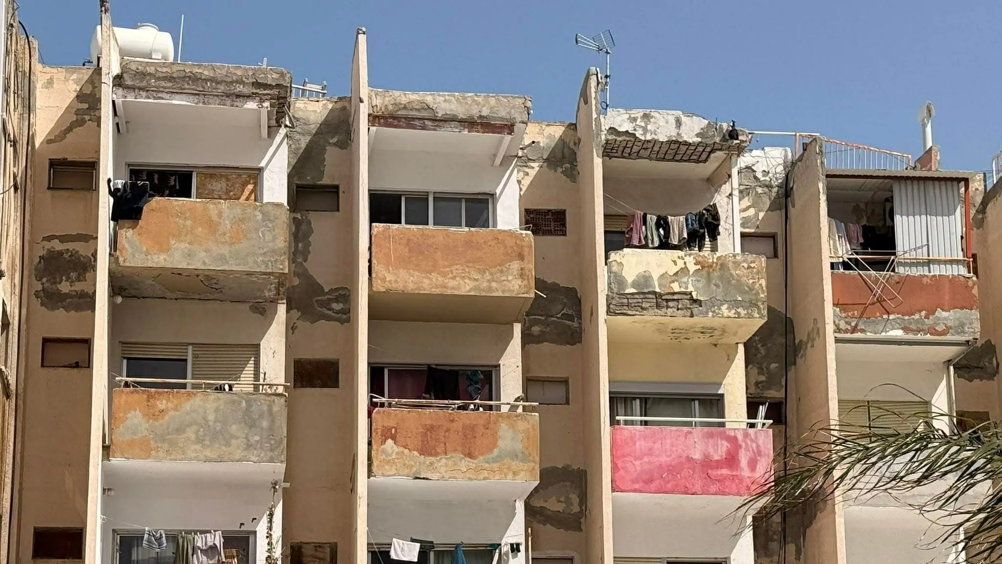Καμπανάκι για τις επικίνδυνες οικοδομές στη Λάρνακα - 889 στο νέο μητρώο