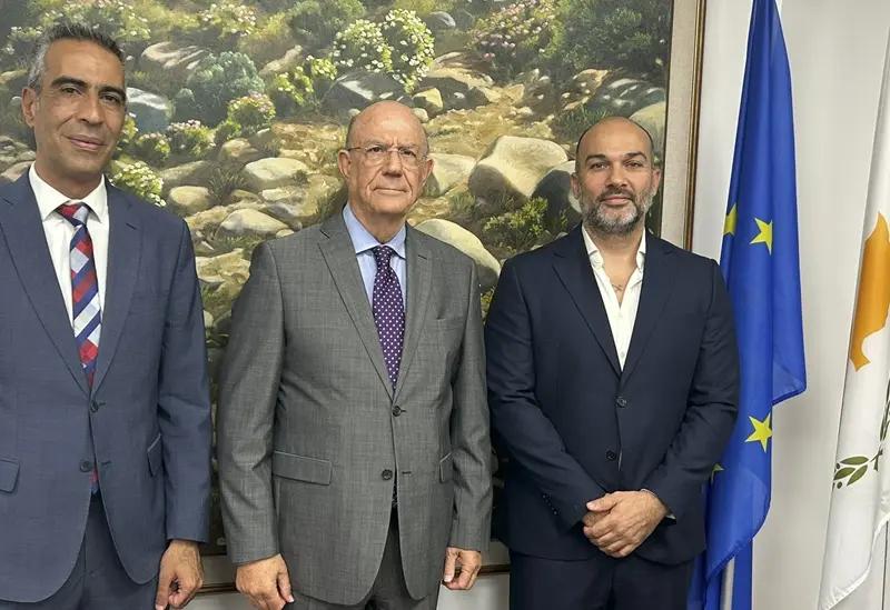 Και επίσημα στο τιμόνι της Κεφαλαιαγοράς Γ. Καρατζιάς και Λ. Λαγούδης