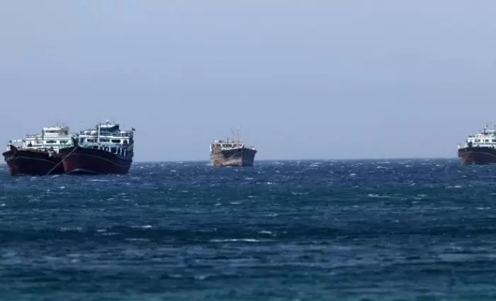 Η Τεχεράνη έτοιμη να ξανανοίξει τα Στενά Ορμούζ αν οι ΗΠΑ άρουν τον αποκλεισμό