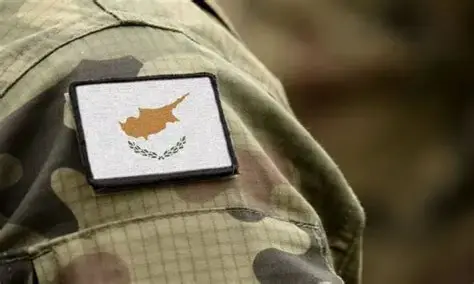Δαπάνες €9,5 εκατ. και ευρήματα για σπατάλη - Καμπανάκι Ελεγκτικής για τη σίτιση στην ΕΦ