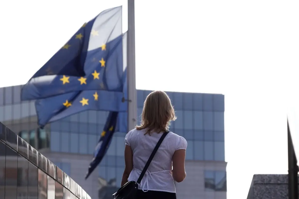Ευρωζώνη: Απροσδόκητη επιτάχυνση της οικονομικής δραστηριότητας