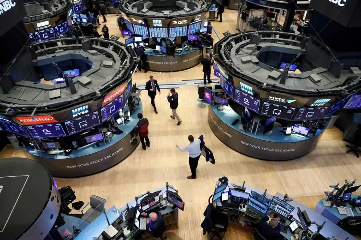 Διατηρείται η νευρικότητα στη Wall Street – Πτωτικές τάσεις υπό τη «σκιά» της Μέσης Ανατολής
