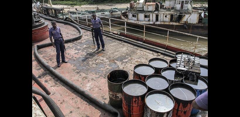 Στενά του Ορμούζ: Η Τεχεράνη συνεχίζει να φορτώνει πετρέλαιο σε δεξαμενόπλοια παρά τον αμερικανικό αποκλεισμό