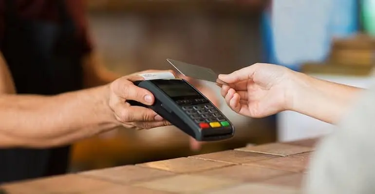 Στόχος να διπλασιαστούν τα σημεία Cashback στην Κύπρο – Το πλάνο για τις 1.000 επιχειρήσεις
