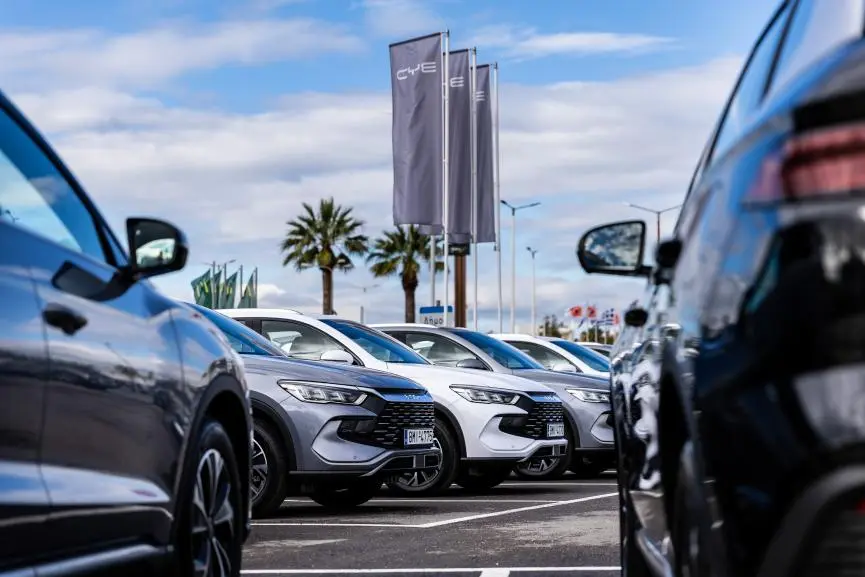 Οικογενειακό, άνετο και αθόρυβο – Οδηγήσαμε το BYD SEALION 5 DM-i