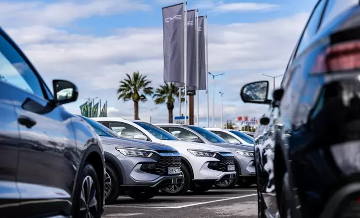 Οικογενειακό, άνετο και αθόρυβο – Οδηγήσαμε το BYD SEALION 5 DM-i