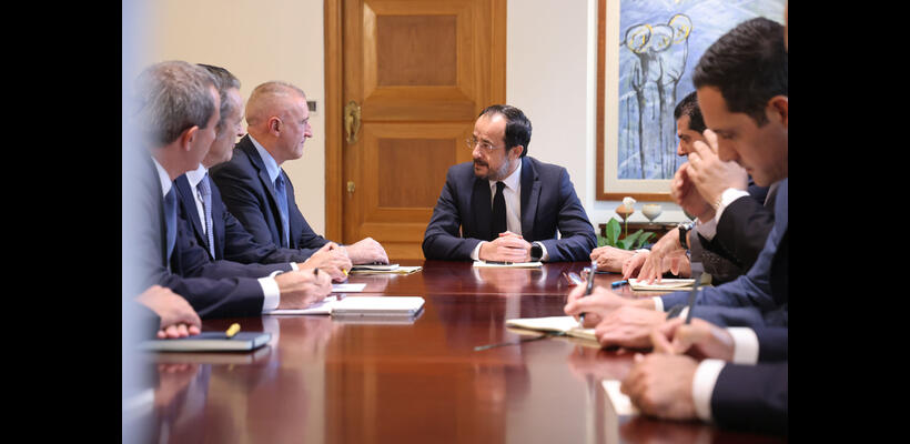 «Μένουμε με τη δόξα» – Τι θα κερδίσει τελικά η Κύπρος από τη συμφωνία για το κοίτασμα Κρόνος