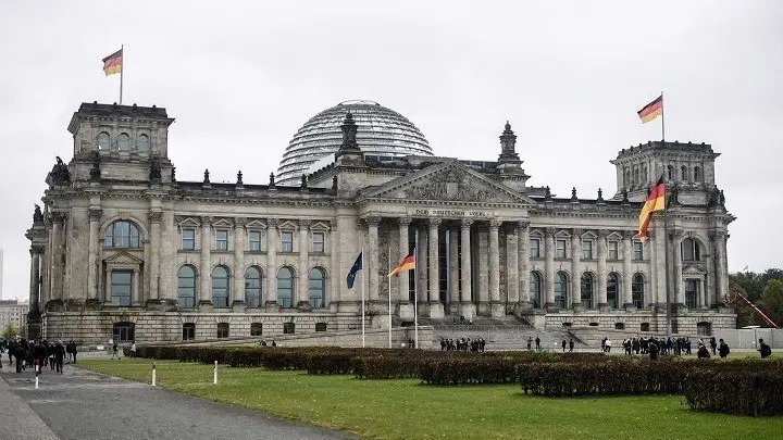 Bundestag: Ψήφισε μέτρα για την συγκράτηση των τιμών στα καύσιμα