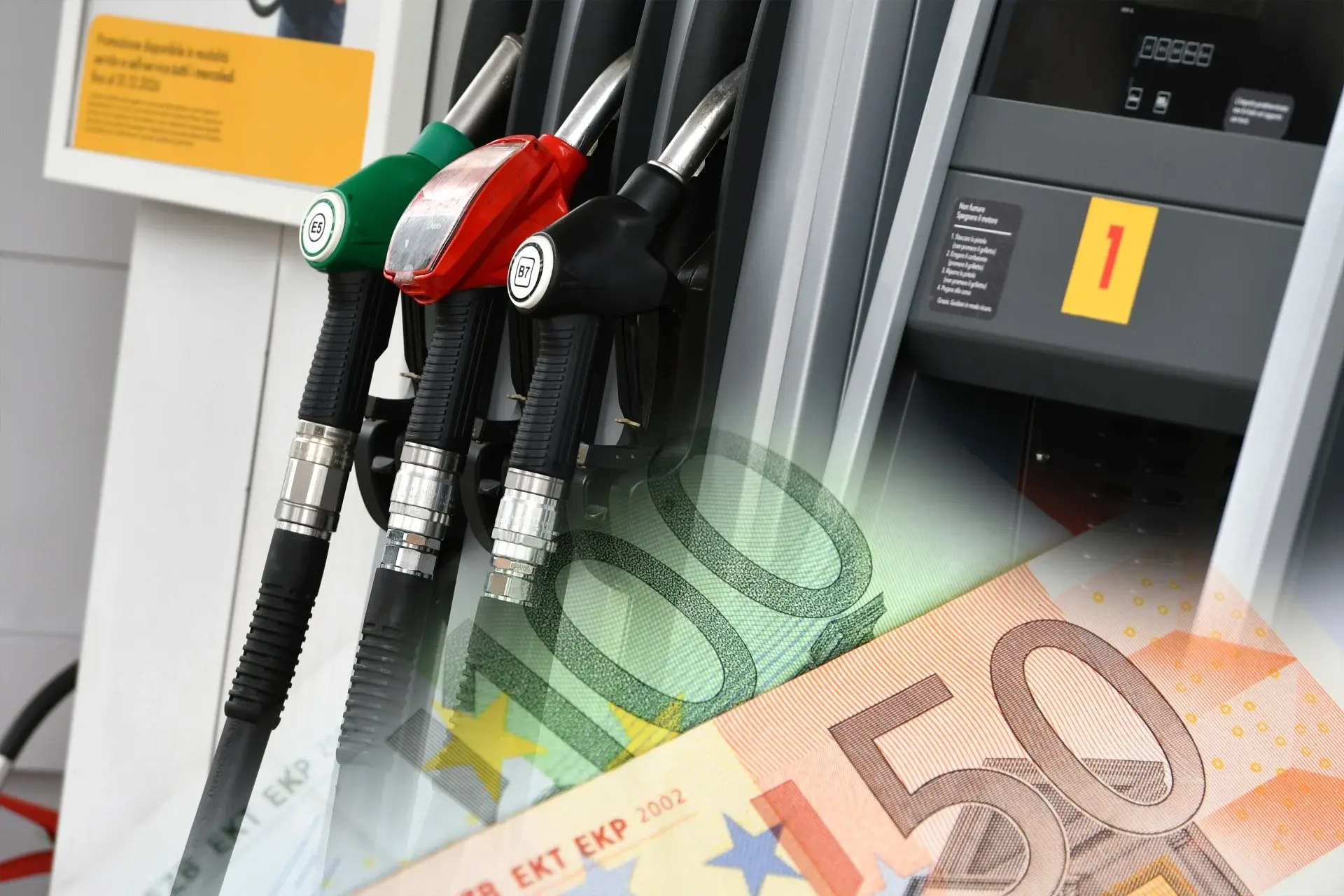 Καύσιμα: Το ΥΠΟΙΚ υπολογίζει όφελος €15,5 εκατ. από την παράταση του μειωμένου φόρου